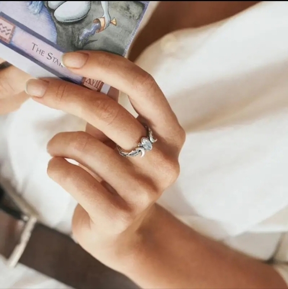 NWT Natural Moonstone Ring - Picture 4 of 7